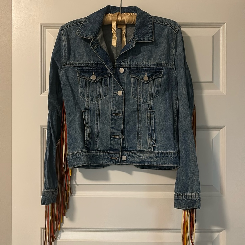 Super fun, Scully fringe jean jacket